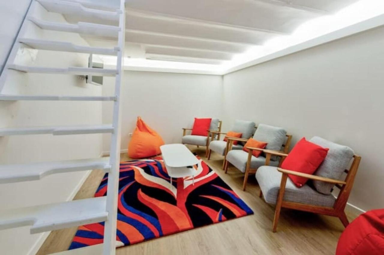 Cozy 2 Bedroom Apartment In ปารีส ภายนอก รูปภาพ