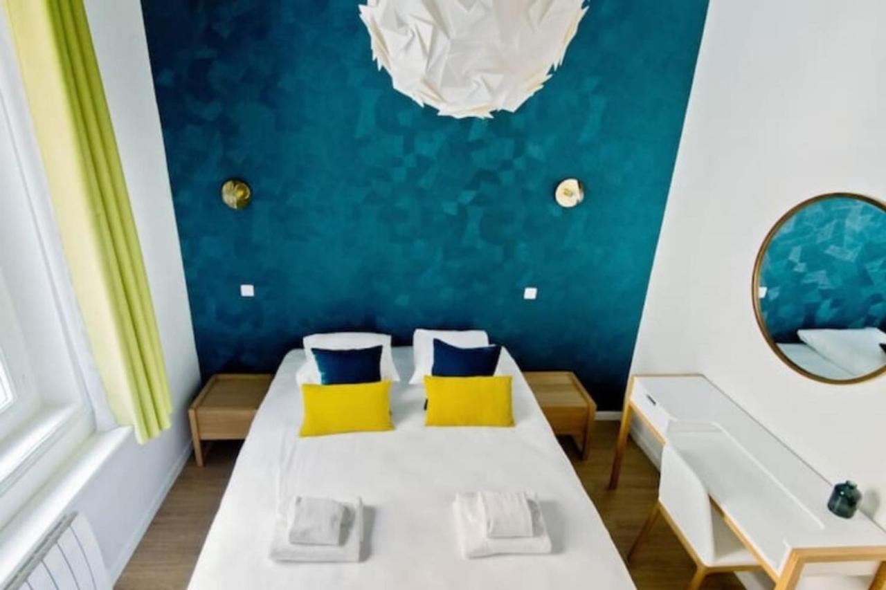 Cozy 2 Bedroom Apartment In ปารีส ภายนอก รูปภาพ